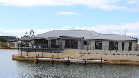 Port Bouvard Retreat - Large Family Friendly Canal Home With Private Jetty - Redcliffe Tourism 0