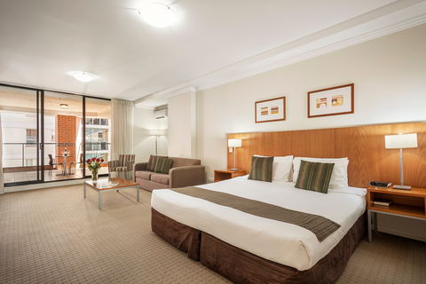 APX Darling Harbour - Redcliffe Tourism 1