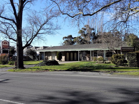 Ballarat Eureka Lodge Motel - Redcliffe Tourism 0