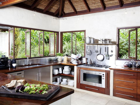 Bali Hai Holiday Accommodation And Location Venue - Redcliffe Tourism 1