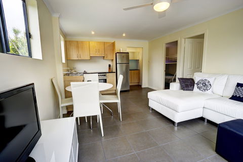 B And B At Orient Point - Redcliffe Tourism 0