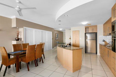 Bellevue At Trinity Beach - Redcliffe Tourism 2