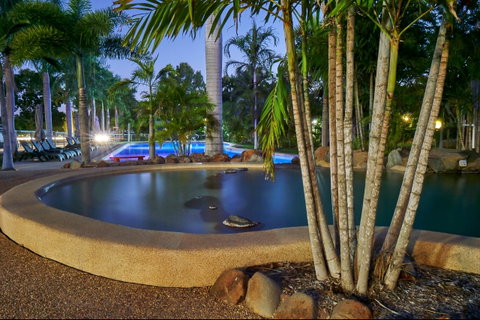 Big4 Aussie Outback Oasis Holiday Park - Redcliffe Tourism 1