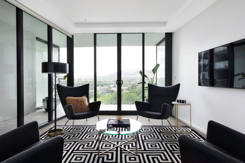 Birch Apartments - Redcliffe Tourism 1