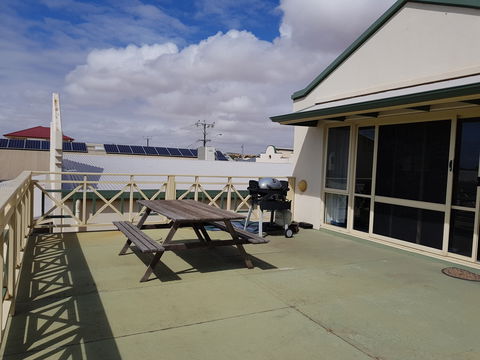 Blue Manna Waters - Apartment B - Redcliffe Tourism 0