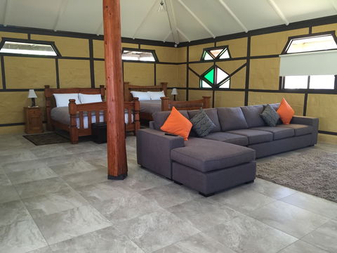 Coonandry Cottage - Redcliffe Tourism 1