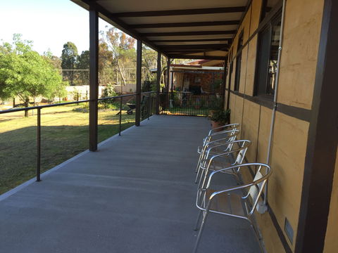 Coonandry Cottage - Redcliffe Tourism 2