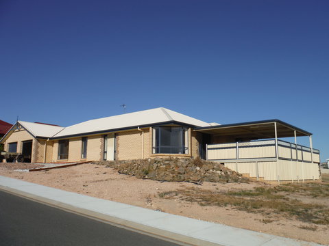 Deck To Sea - Redcliffe Tourism 2