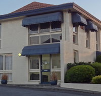 Econo Lodge Hacienda Motel - Redcliffe Tourism
