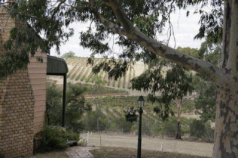 Glen Ayr Cottages - Redcliffe Tourism 0