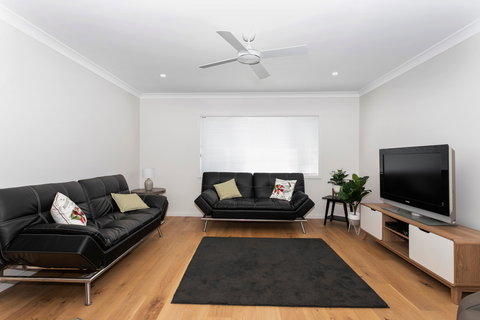 Melt Away Stress - Redcliffe Tourism 2