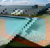 Moreton Bay Beach Lodge - Redcliffe Tourism