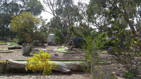 Padthaway Caravan Park - Redcliffe Tourism 1