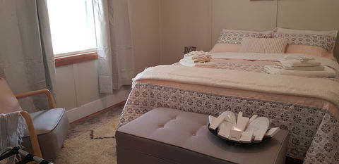 Platypus Cottage - Redcliffe Tourism 2