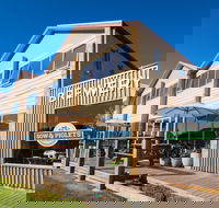 Port Campbell Hostel and Brewpub - Redcliffe Tourism