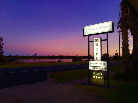 Sandbar Motel Lakes Entrance - Redcliffe Tourism 0