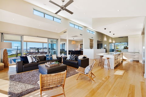 Sea La Vie, Sellicks Beach - Redcliffe Tourism 1