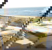 Shearwaters Apartment - Redcliffe Tourism