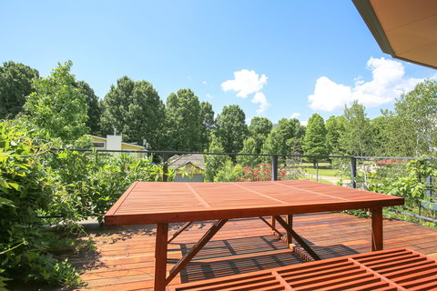 The Nisse House - Redcliffe Tourism 0