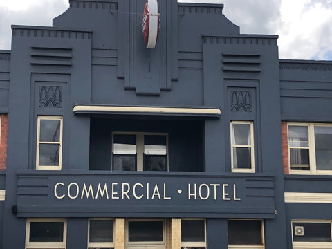 The Commercial Hotel Mansfield - Redcliffe Tourism 0