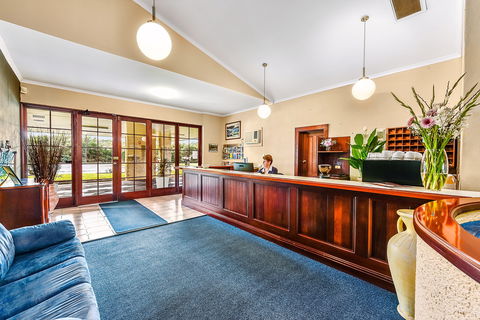 The Henty - Redcliffe Tourism 2
