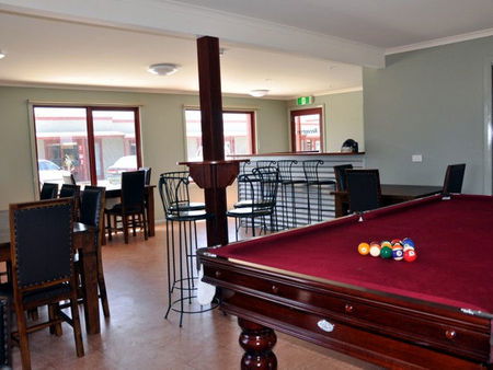 Bairnsdalemotel.com.au - Redcliffe Tourism 0