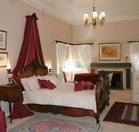 Yuulong Bed and Breakfast - Redcliffe Tourism
