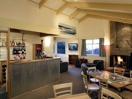 Cooroona Alpine Lodge - Redcliffe Tourism 0