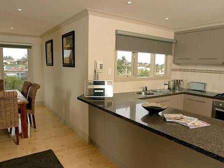 Carrigg House - Redcliffe Tourism 3
