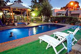 Mirrabooka Units - Redcliffe Tourism 0