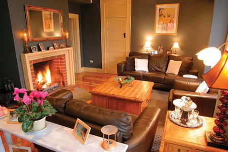 Azidene House - Redcliffe Tourism 2