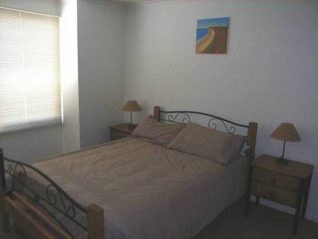 Cowes Haven - Redcliffe Tourism 4