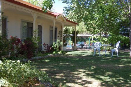 Aarinda Holiday Apartments - Redcliffe Tourism 5