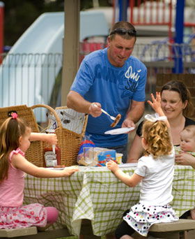 Eureka Stockade Caravan Park - Redcliffe Tourism 3