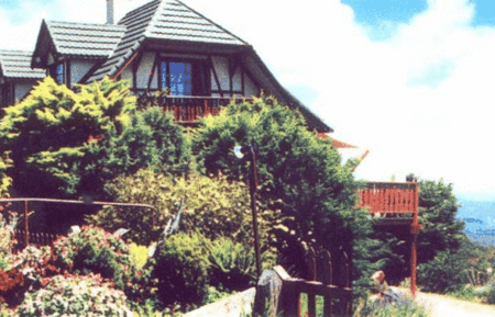 Christel and Tony's Chalet - Redcliffe Tourism