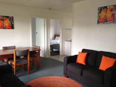 Phillip Island Cottages - Redcliffe Tourism 0
