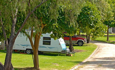 A Wangralea Caravan Park - Redcliffe Tourism 0