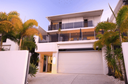 Alex Beach House - Redcliffe Tourism
