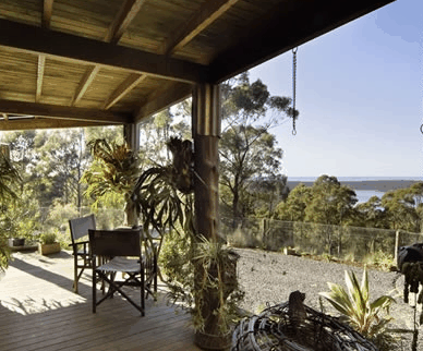 Bed In The Treetops - Redcliffe Tourism 2