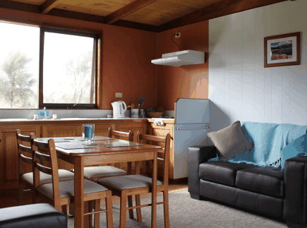 Flinders Island Cabin Park - Redcliffe Tourism
