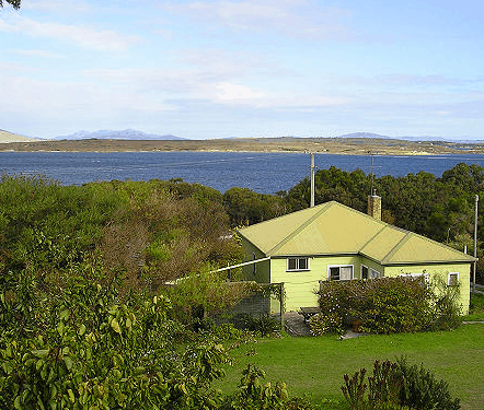 Lady Barron Holiday House - Redcliffe Tourism 3