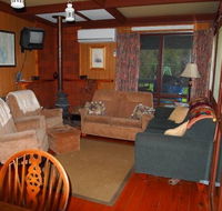 Lyle Hill Accommodation - Redcliffe Tourism