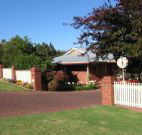 Karri Rose B  B - Redcliffe Tourism