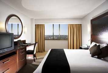 Stamford Plaza Adelaide Hotel - Redcliffe Tourism 2