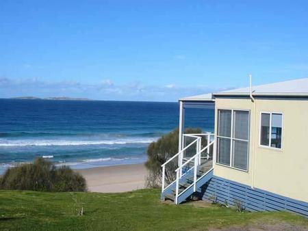 Surfbeach Holiday Park - Redcliffe Tourism 0