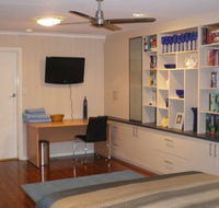 Arawang Bed  Breakfast - Redcliffe Tourism