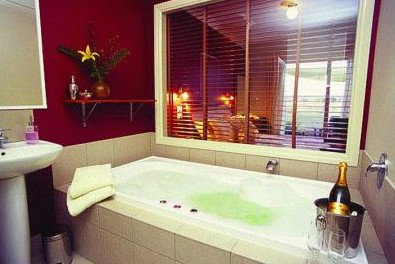 Country Guesthouse Schonegg - Redcliffe Tourism 3