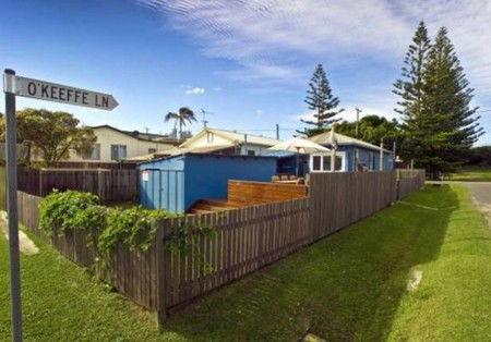 Blue River Shack - Redcliffe Tourism 1