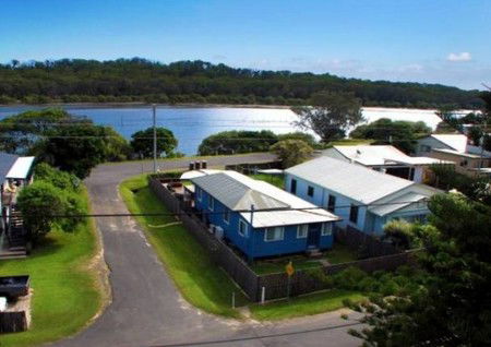 Blue River Shack - Redcliffe Tourism 2