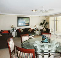 Burleigh Surf Beachfront Apartments - Redcliffe Tourism